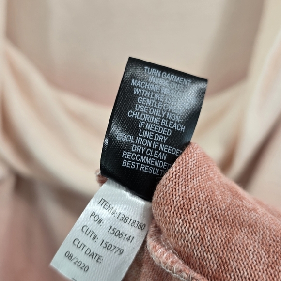 Torrid Sweater Womens 1X 1 Pink Off Shoulder Sweatshirt Ombre Super Soft Plush - Picture 9 of 11